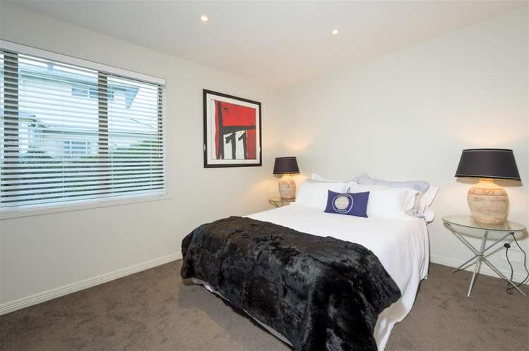 169 Beach Road Castor Bay_14