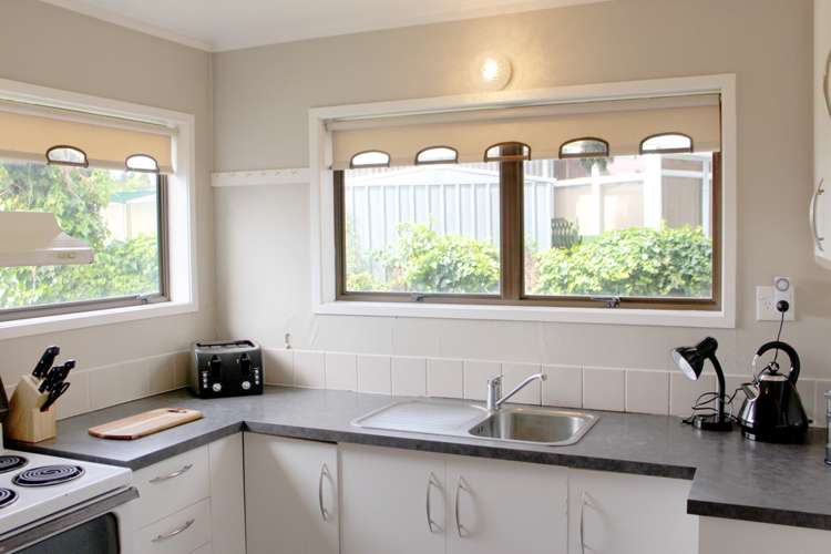 14 Chaucer Place Owhata_1