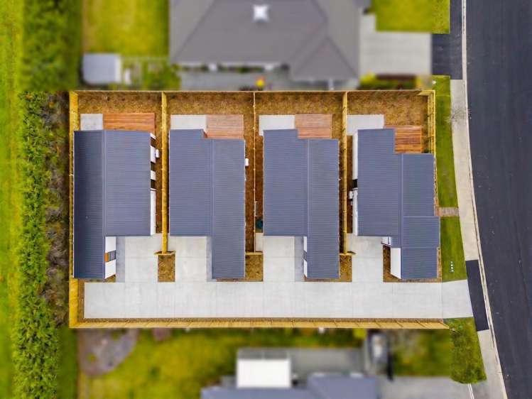 23 Carnaveron Drive Lincoln_16