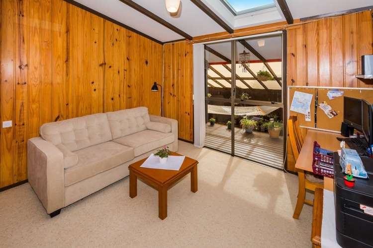 23 Rambler Crescent Beach Haven_11