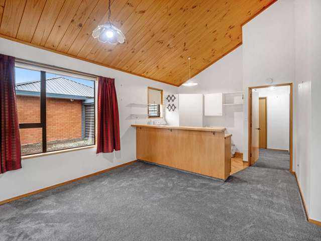 Unit 10 Number 11 Cox Street Ashburton_4