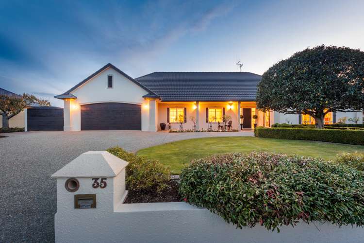 35 Cashmere Drive Fitzherbert_1