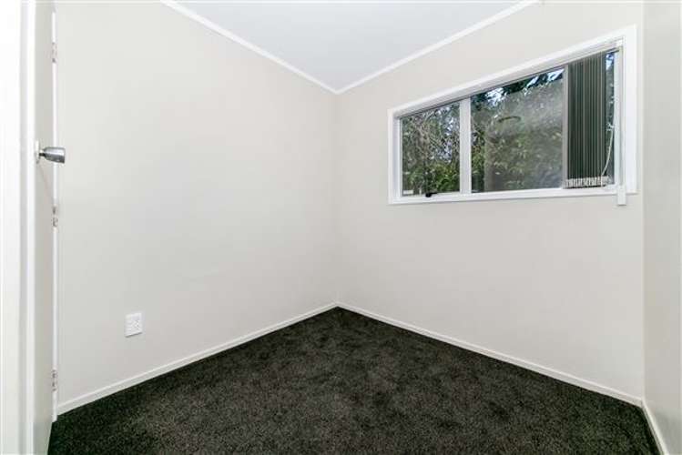 2/92 Kenderdine Road Papatoetoe_8