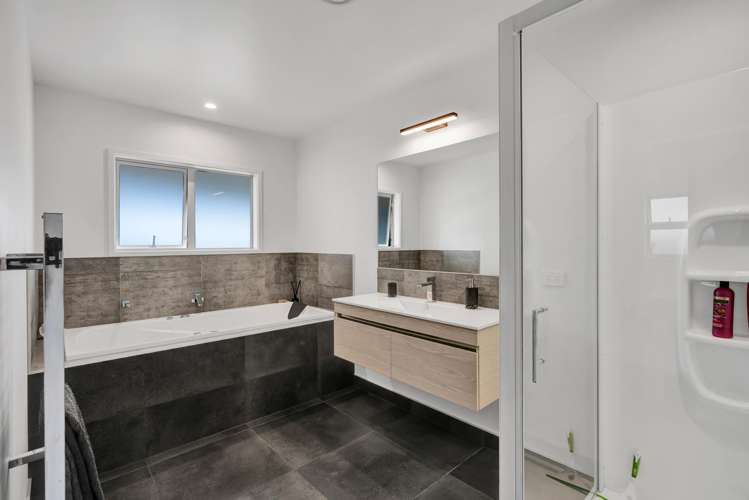 1/20b Gordon Street Glen Avon_25