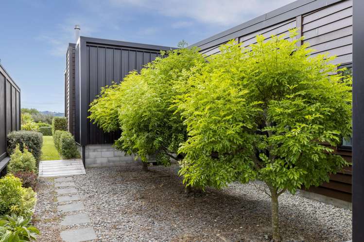 8 Kurapoto Lane Rainbow Point_37