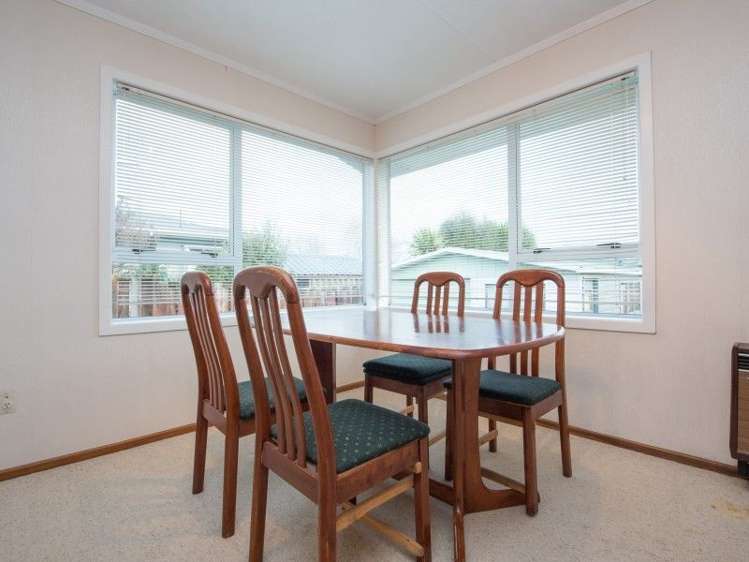 19 Forth Crescent Glenview_6