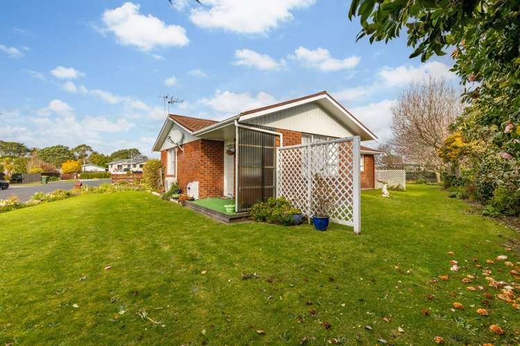 16 Clifton Drive Waitara_19