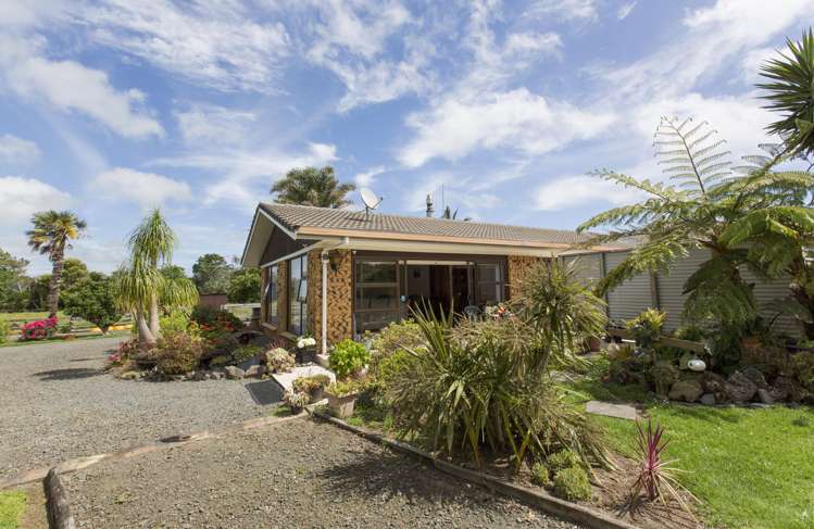 242 Baylys Coast Road Dargaville_17