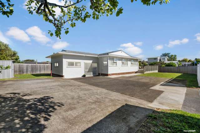 2 Studfall Street Pakuranga Heights_3