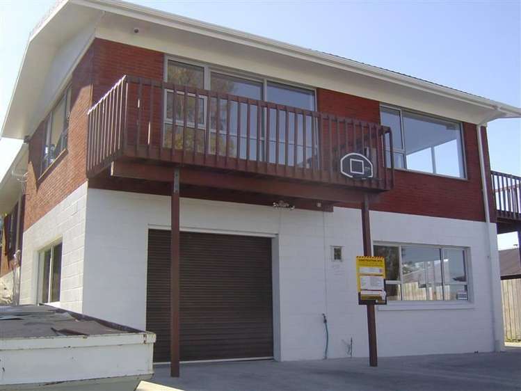 8 Cheval Drive Totara Vale_1