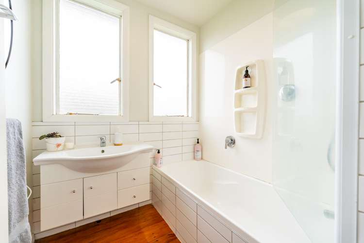 2 Paignton Street West End_9