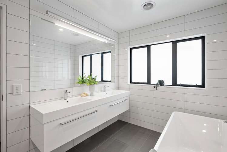 83 Kotuku Drive Paraparaumu Beach_24