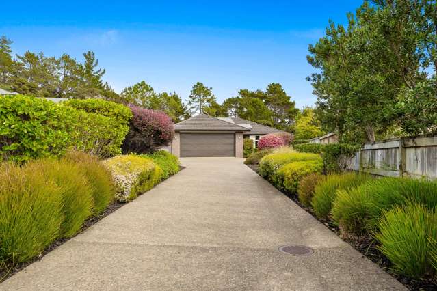 17 Ruth Craig Place Stanmore Bay_4