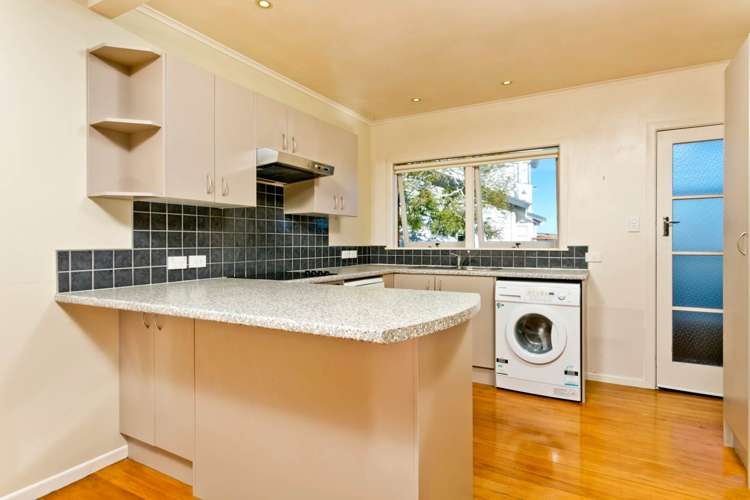 3/5 Esmonde Road Takapuna_8