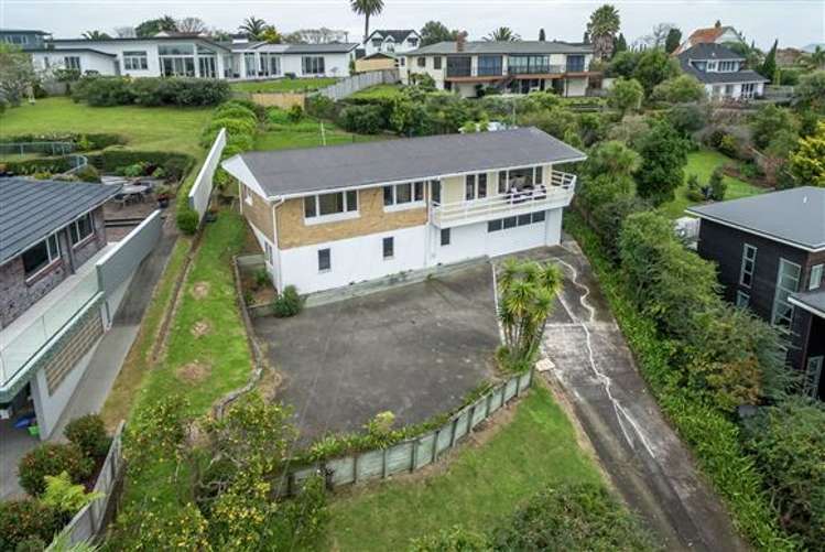 6 Montgomery Crescent Cockle Bay_6