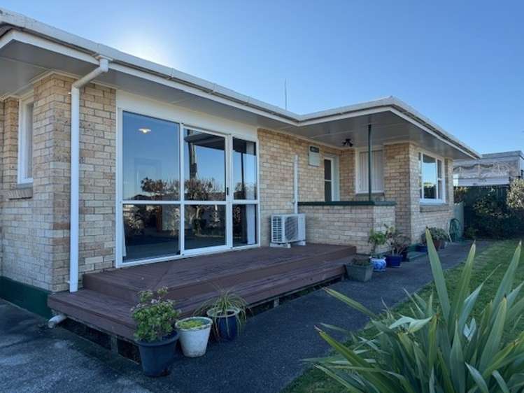 67 Manley Grove South_0