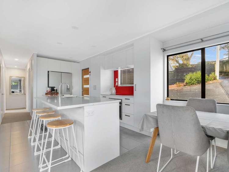2/58 James Street_5