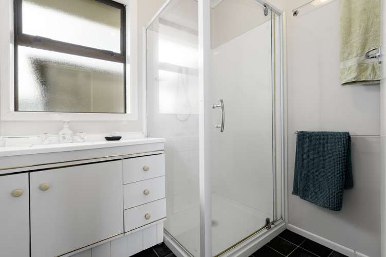 8 Cornwall Street Gate Pa_11