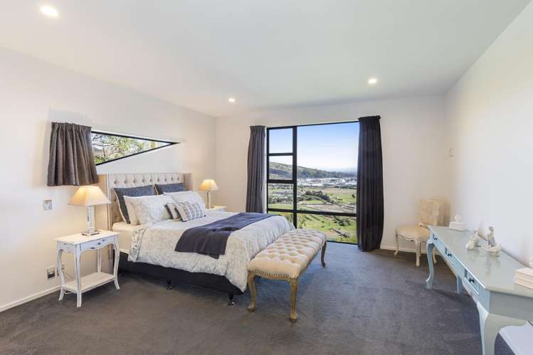 8 Valley View St Andrews Hill_23