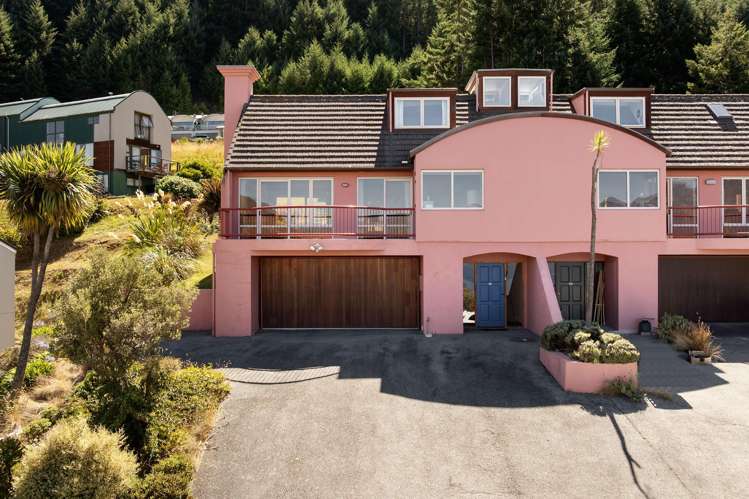 14a Von Place Fernhill/Sunshine Bay_11