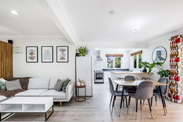 1b Titoki Street Te Atatu Peninsula_13