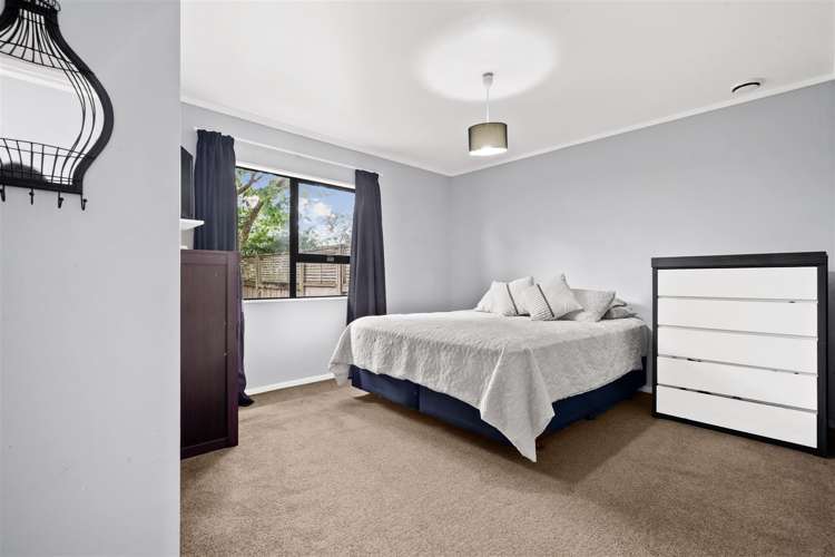 2/72 Settlement Road Papakura_5