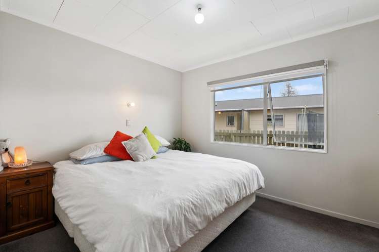 14a Aspen Place Owhata_10