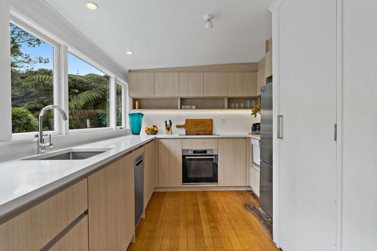 1164 Huia Road Huia_11