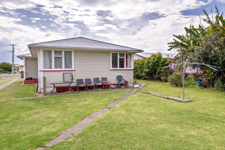 18 St John Street Opotiki_13