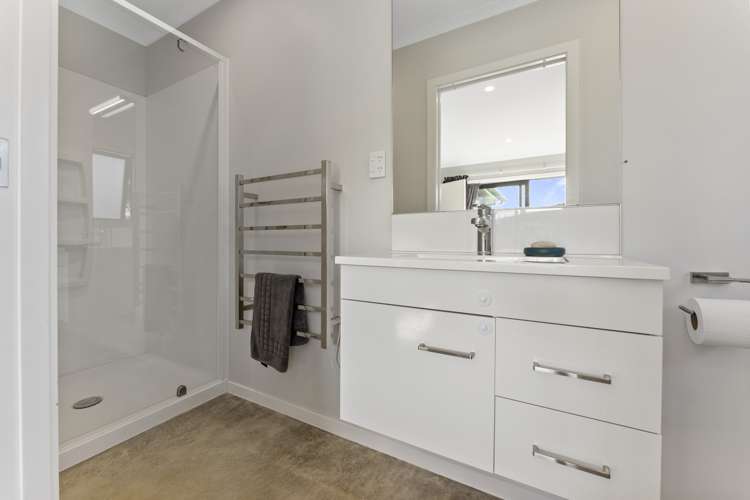 18 Grefor Lane Waitarere_13