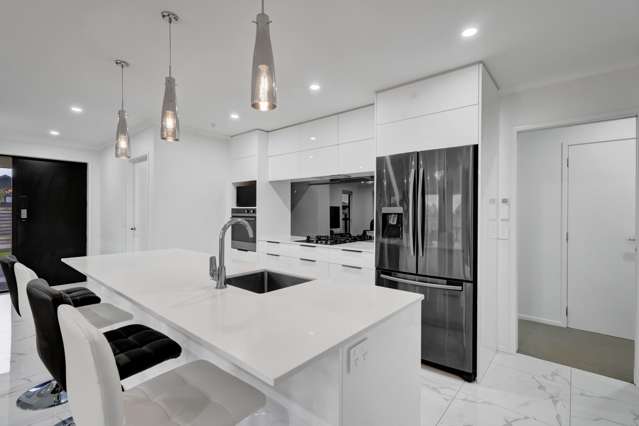 3 Piharau Crescent Hurdon_3
