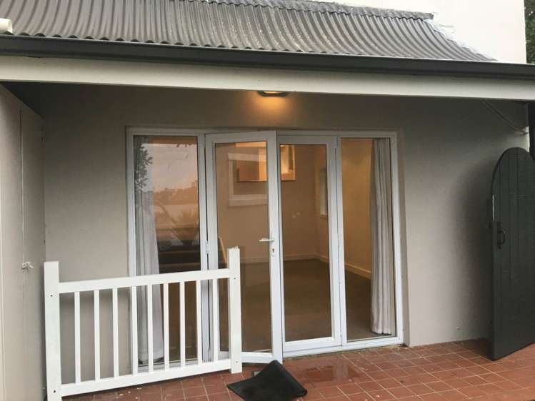 2/38 Kitchener Road Milford_10