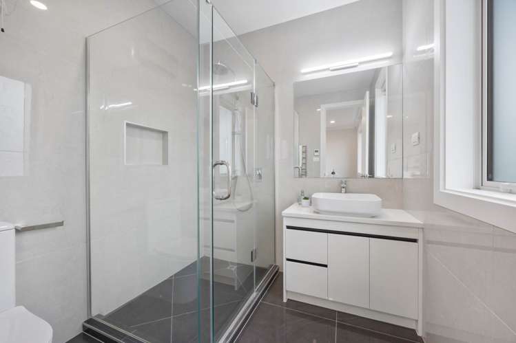 24 Priestley Drive Bucklands Beach_36