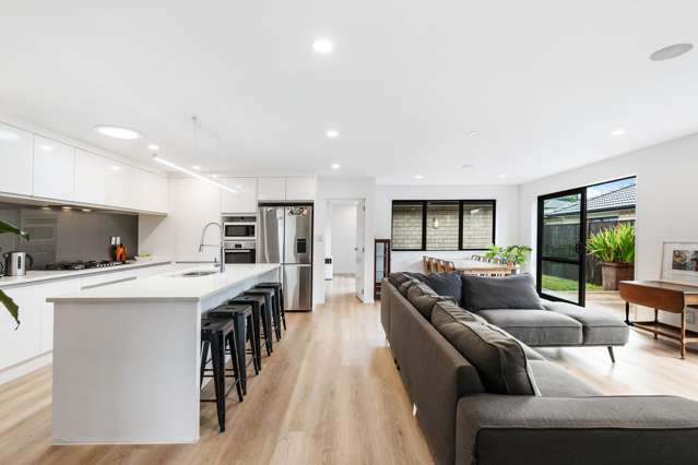 Six Double Bedrooms + Ample parking