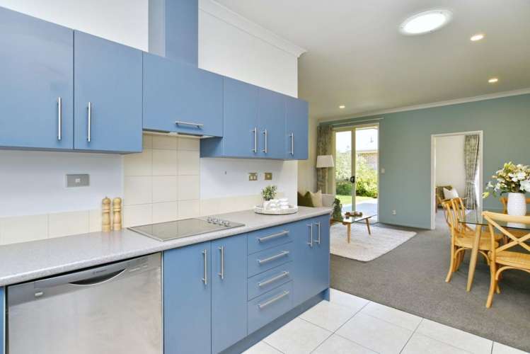 11 Maurice Stanton Place Shirley_14