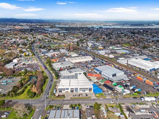 Unit 1, 33 Spartan Road Takanini_1