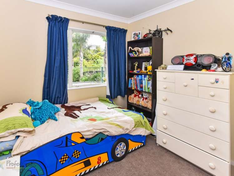 29 Silkwood Grove Totara Heights_10