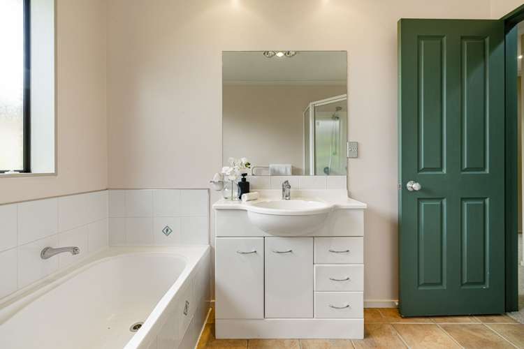 11 Callum Court Rototuna_17