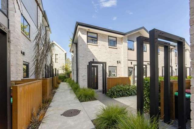 Rugby fans propping up housing market: Buyer desperate to get something before All Blacks games