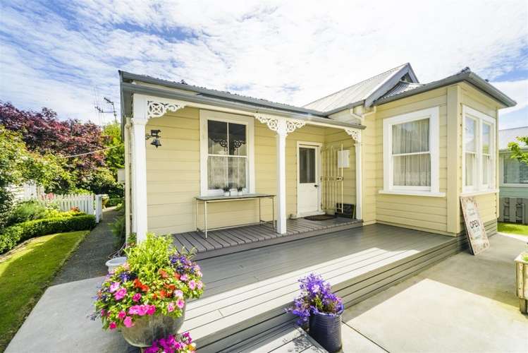 89 Bridge Street Bulls_15