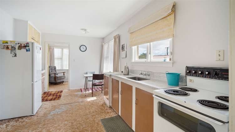 2 Lucienne Place Hillsborough_3