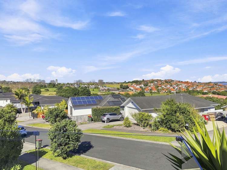 253 Alec Craig Way Gulf Harbour_12