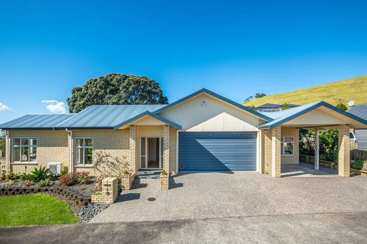 8 Fallsbrook Lane Mangere Bridge_28