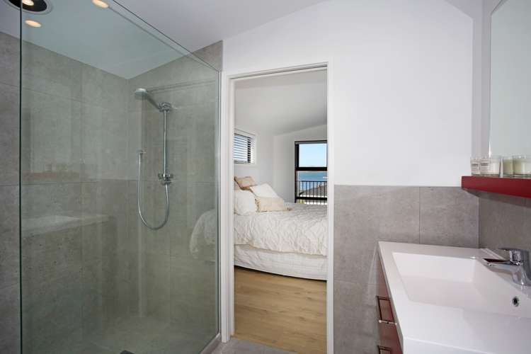 7 Ronald Avenue Glenbrook_11