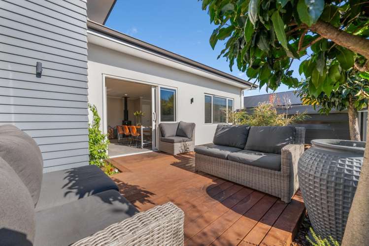 4 Spitfire Drive Burleigh_24