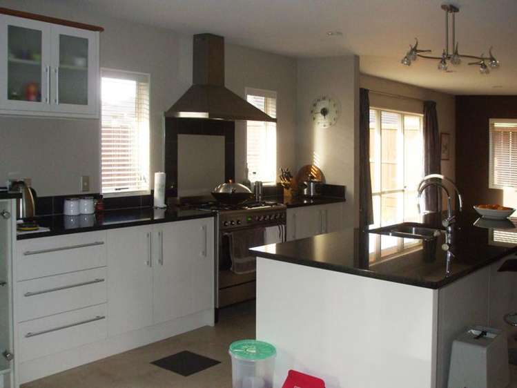 40 Salford Crescent Flat Bush_3