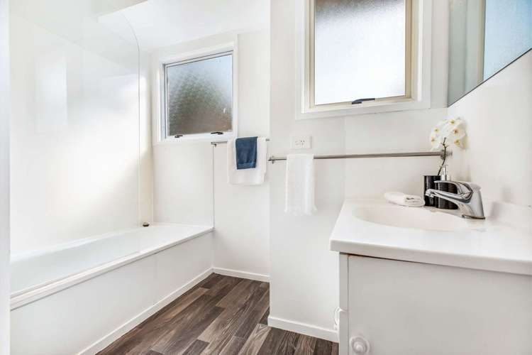 42 & 42A Vina Place Massey_11