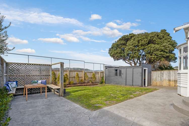 52 Puru Crescent Lyall Bay_15