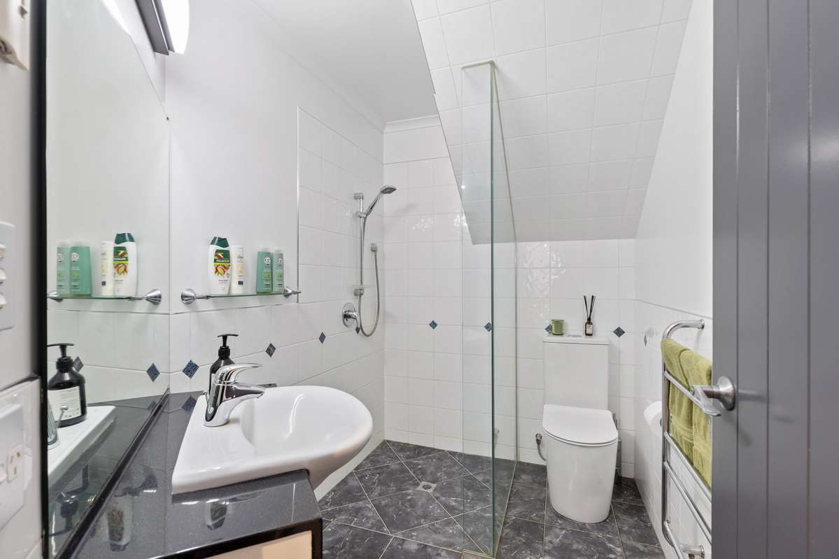 12 Pascal Place_3