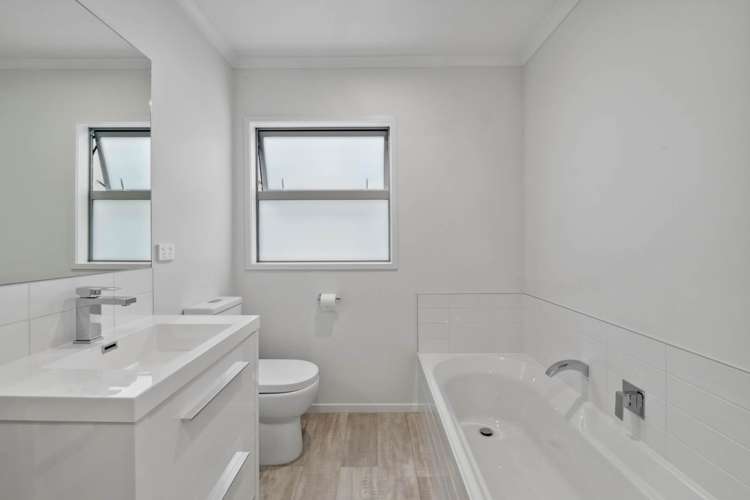 21 Karauria Lane Orewa_14